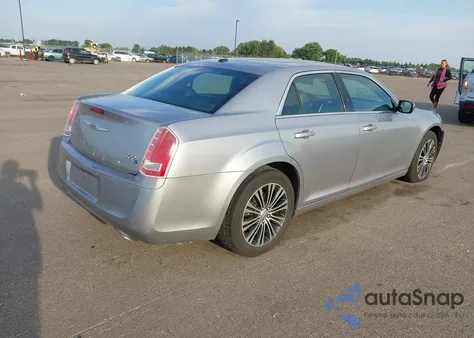 2014 Chrysler 300 300S из США, поврежденный, VIN 2C3CCAGG0EH146127